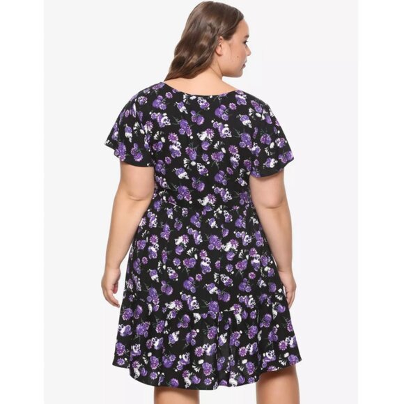 Hot Topic 3 Plus Size Purple Flowers & Skulls Dress 3X 22 24 - Picture 3 of 9